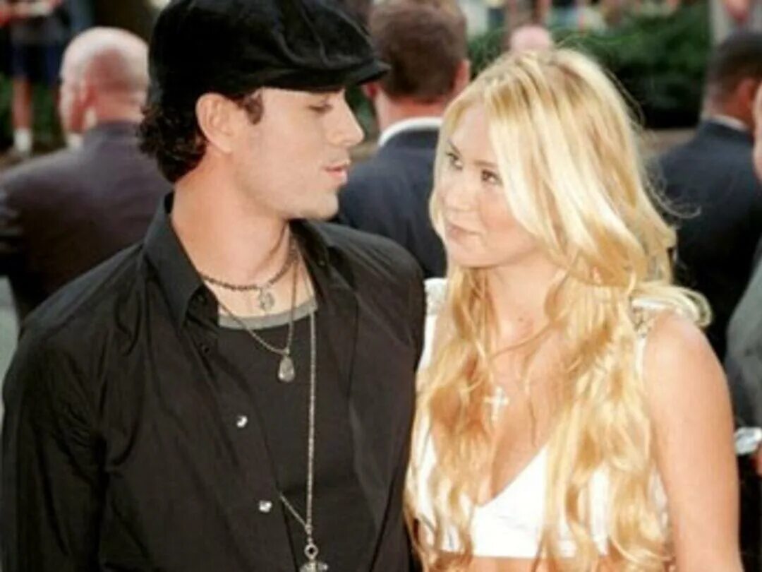 Энрике иглесиас отношения. Enrique iglesias and anna kournikova. энрике иглесиас жена. люси иглесиас.