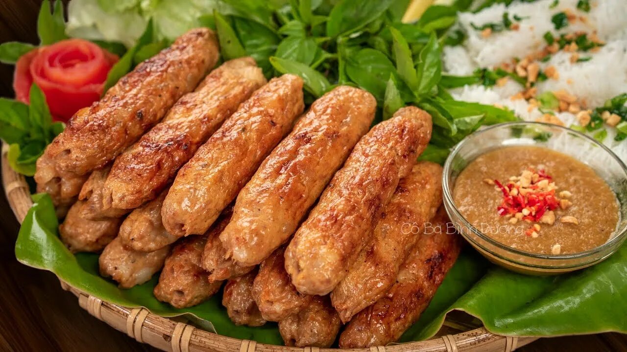 C nem. Нем нуонг. nem nuong. нем.