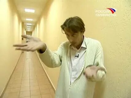 Ковалев выступил поближе высунул батистовый воротничок