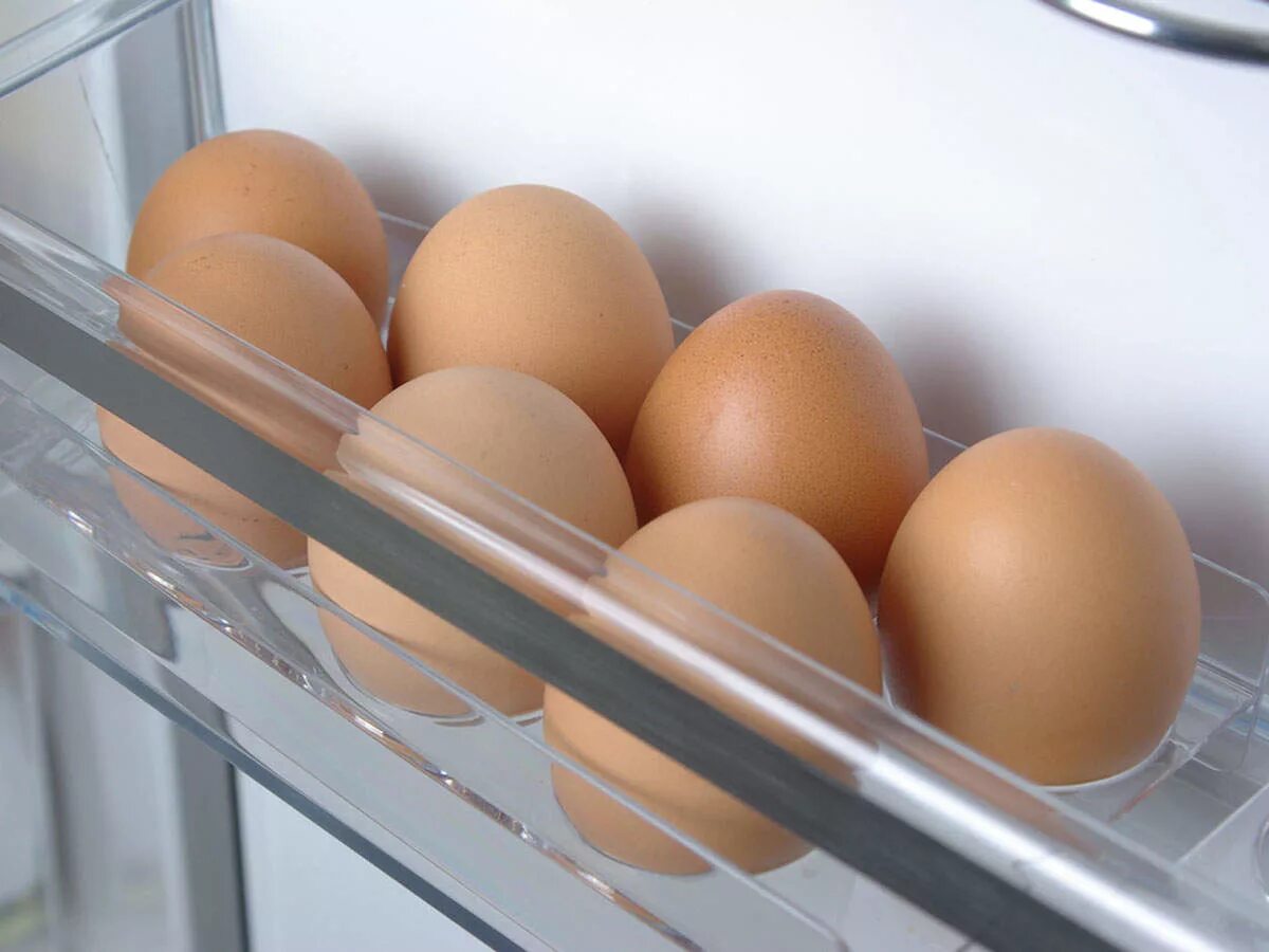 1 are there eggs in the fridge