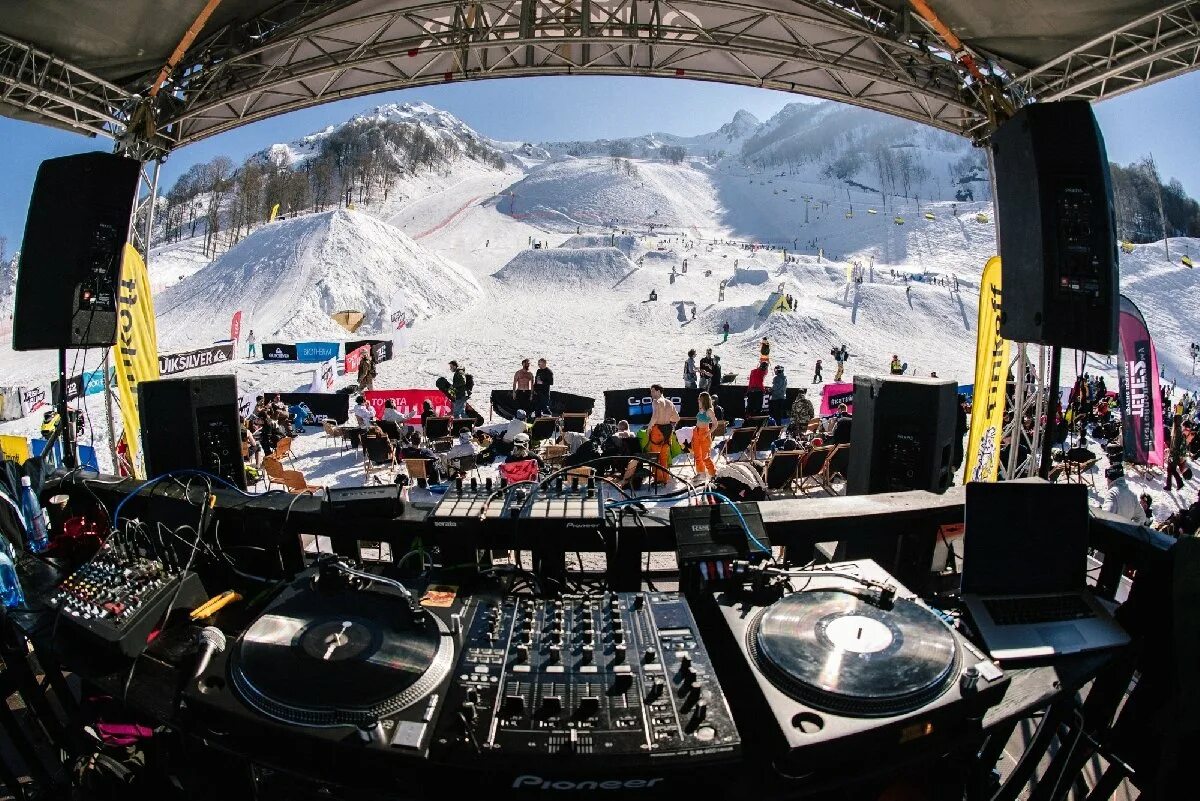 Фестиваль Quiksilver New Star Camp. Quiksilver New Star Camp 2021. Quiksilver New Star Camp Сочи. Quiksilver New Star Camp роза Хутор