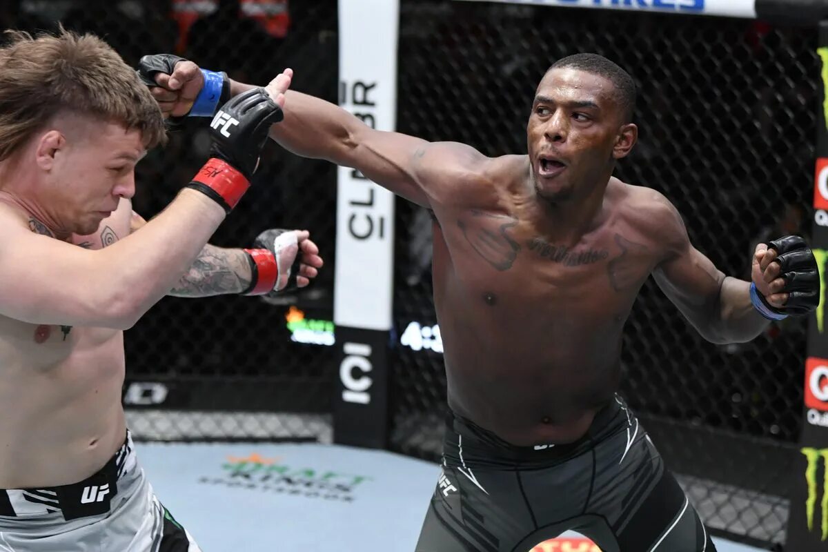Ufc 44. Хилл ufc. тиаго сантос хилл. джамал хилл джонни уокер.