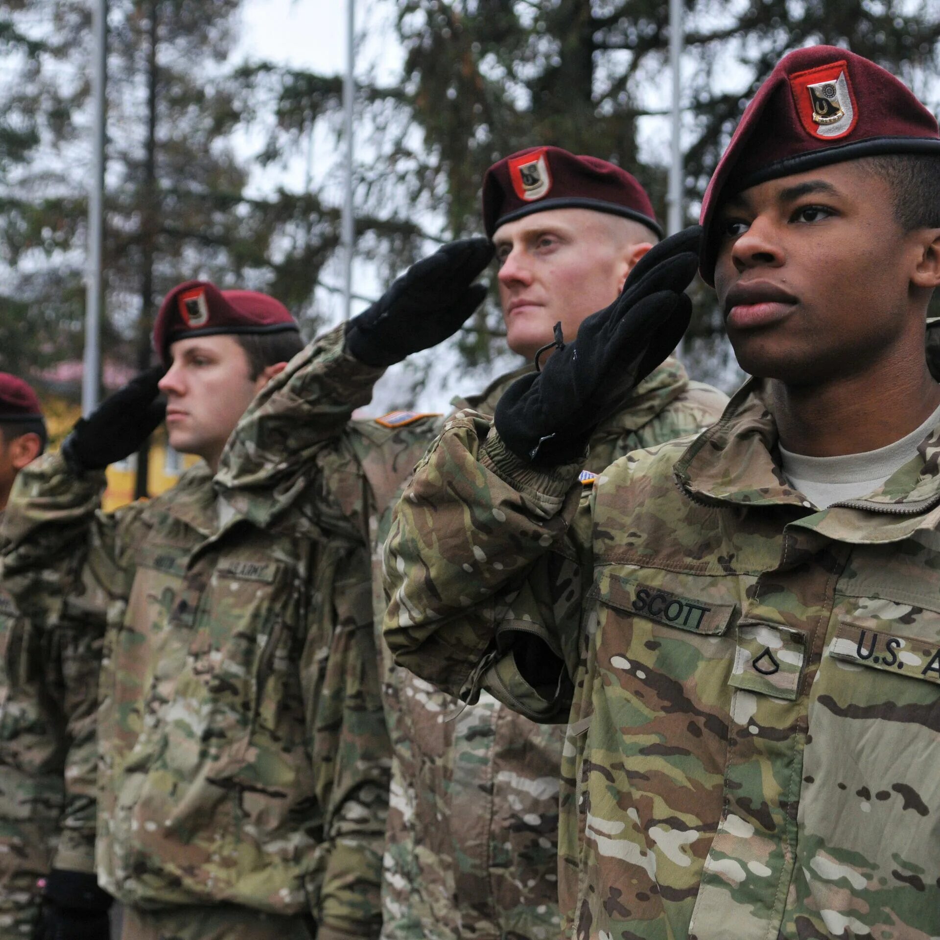Многонациональная армия США. Американские солдаты тренируются. Американский спецназ во Львове. Отправка войск США.