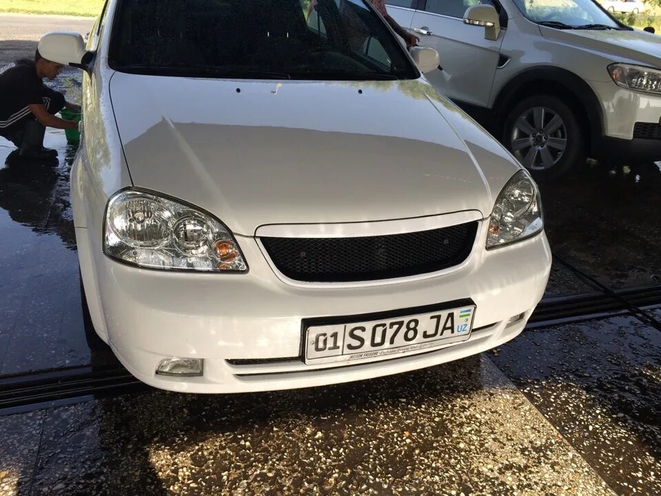Лачетти облицовка. Chevrolet lacetti 2004-2013 седан. Lacetti tuning. Передняя решетка радиатора лачетти аквапринтом. Лачетти облицовка.
