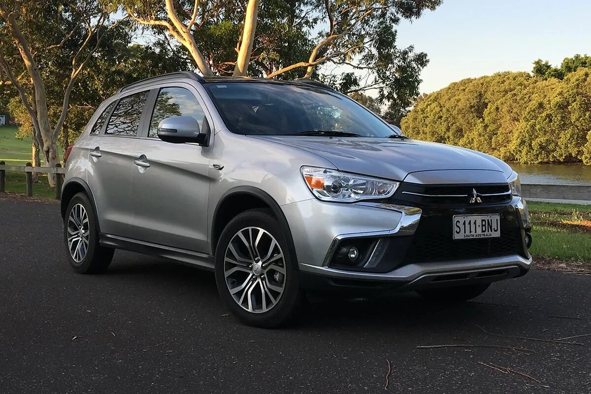 Mitsubishi asx. Мицубиси АСХ 2020. Mitsubishi ASX 2018. Mitsubishi ESR. Мицубиси ASX 2018.