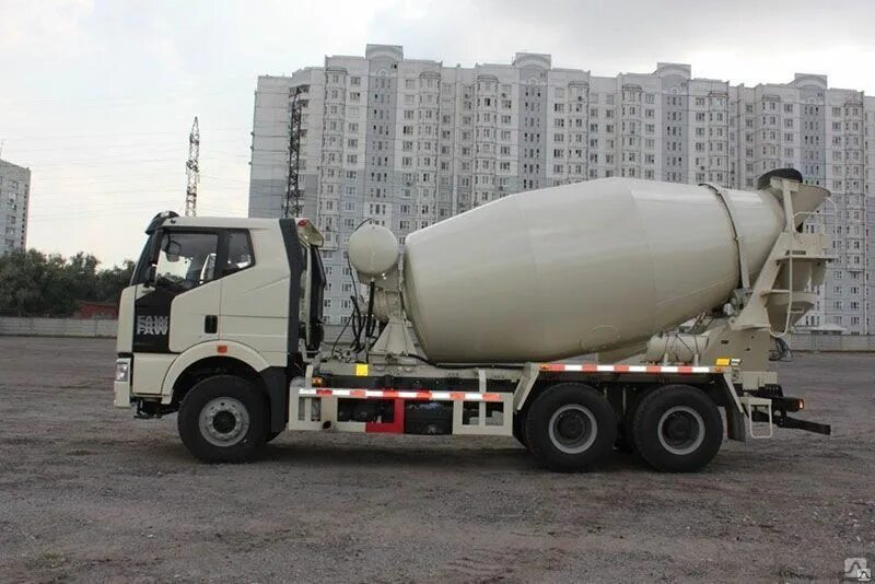 Автобетоносмеситель камаз 6520. 69363с автобетоносмеситель. Миксер цемент 7м3. Камаз 6520 миксер 9 кубов. Ивеко траккер бетоносмеситель.