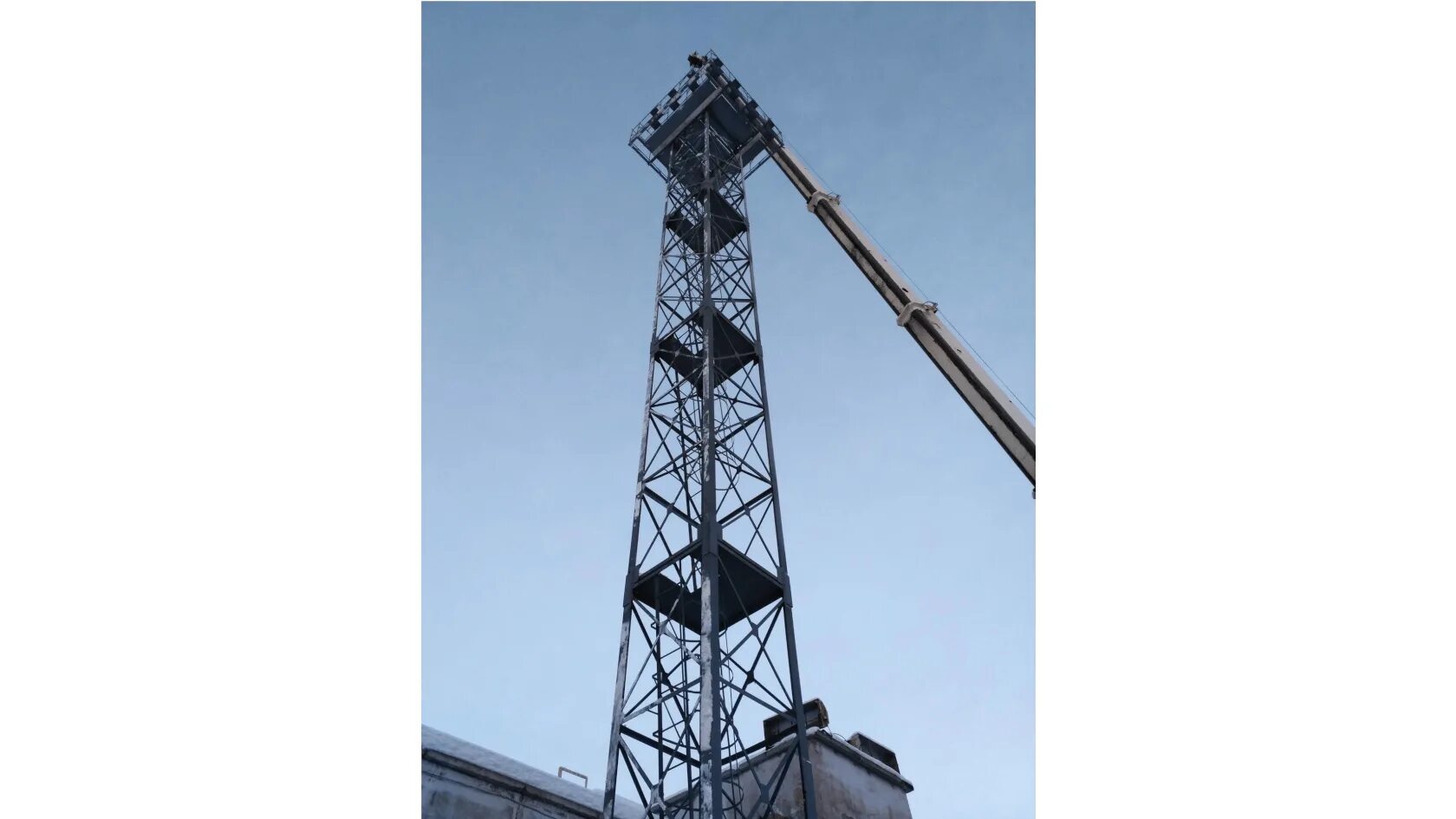 Прожекторная мачта пмс 28. Амс мачты башни. Мачта ферменная 30 метров. Мачта прожекторная 28. Мачта трехгранная.