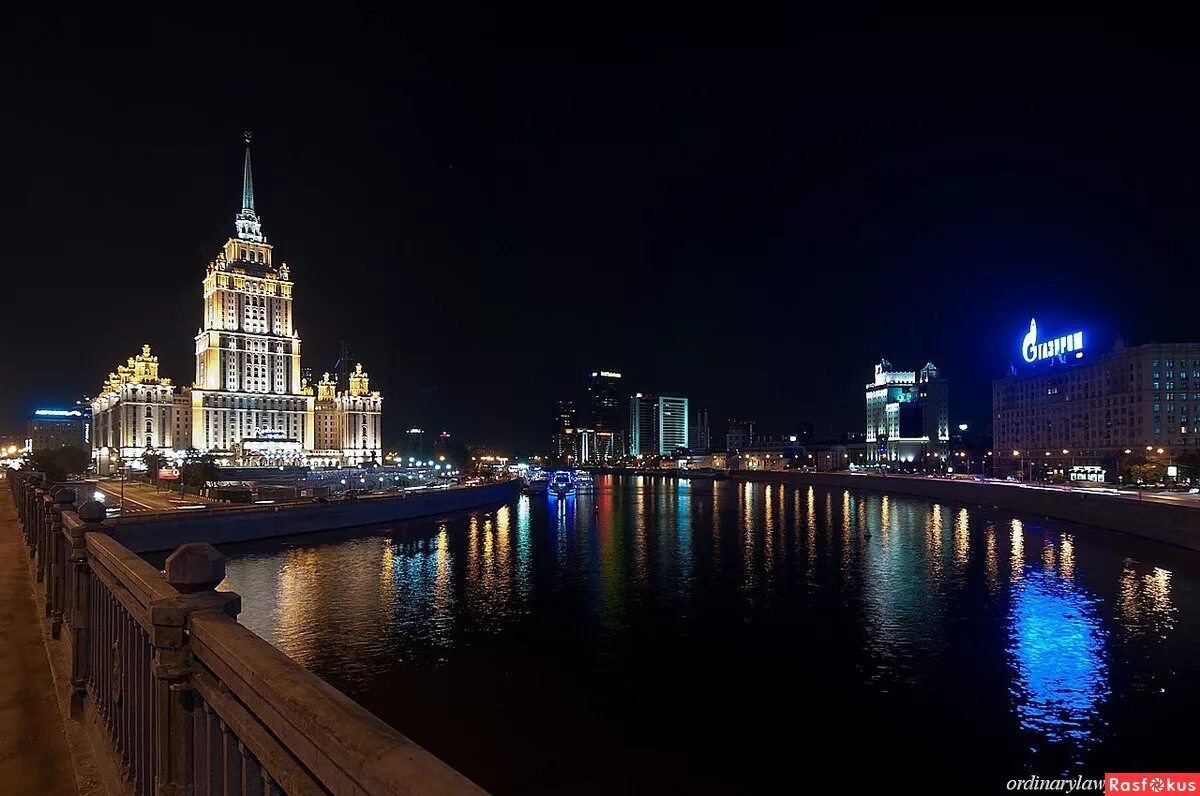Ночная москва экскурсия. Ночная фотография московской набережной. Гуляю по ночной москве. Ночная прогулка. Ночная москва прогулка.