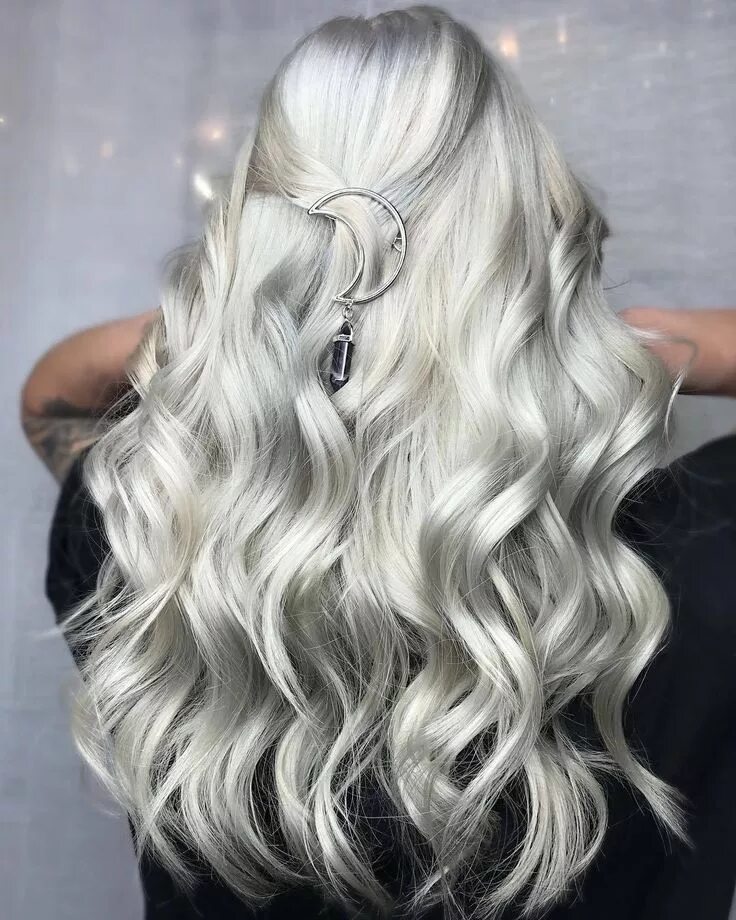 Сильвер Вайт. Сноу Уайт hair Color. Сильвер платинум блонд. Сильвер блонд( Silver blond ).