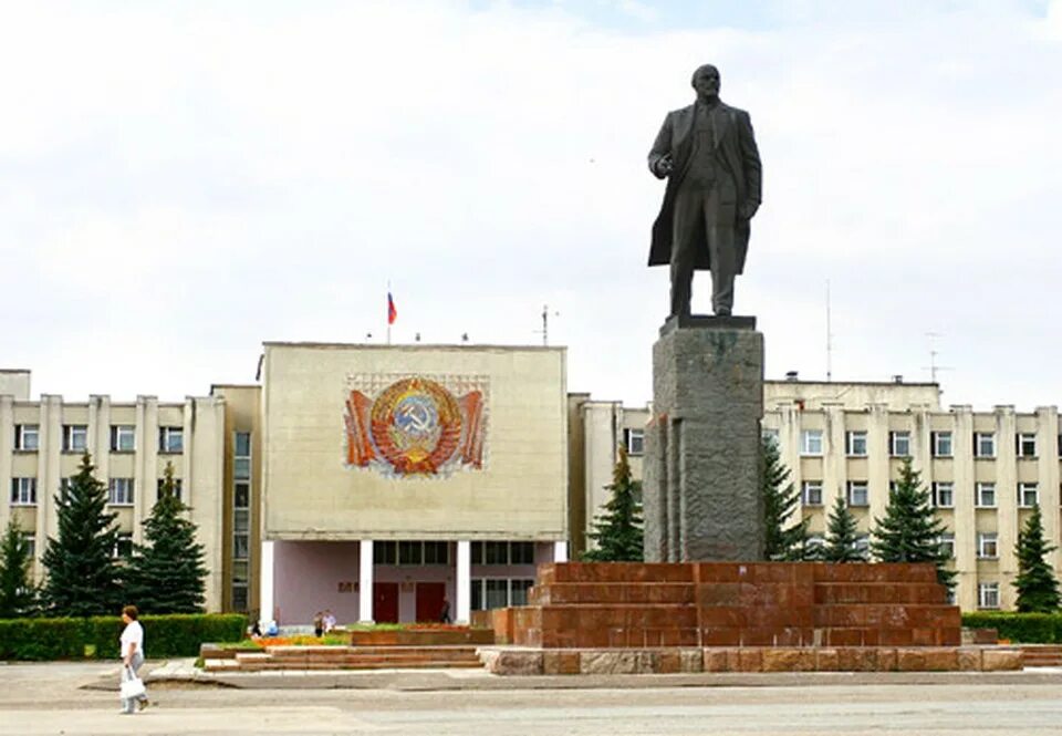 Город Кстово Нижегородской области. Достопримечательности Кстово Нижегородской области. Нижний Новгород город Кстово. Площадь Ленина Кстово.