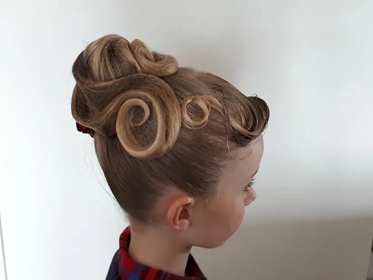 Hairstyle for ballroom dancing Dance hairstyles, Ballroom hair, Ballroom dance h