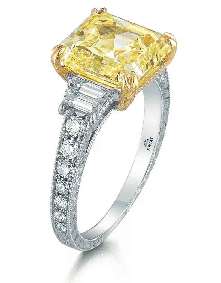 Кольцо с желтым бриллиантом. Кольцо с бриллиантом fancy yellow. Помолвочное кольцо с желтым бриллиантом. Кольцо с желтым бриллиантом. Канареечный бриллиант.