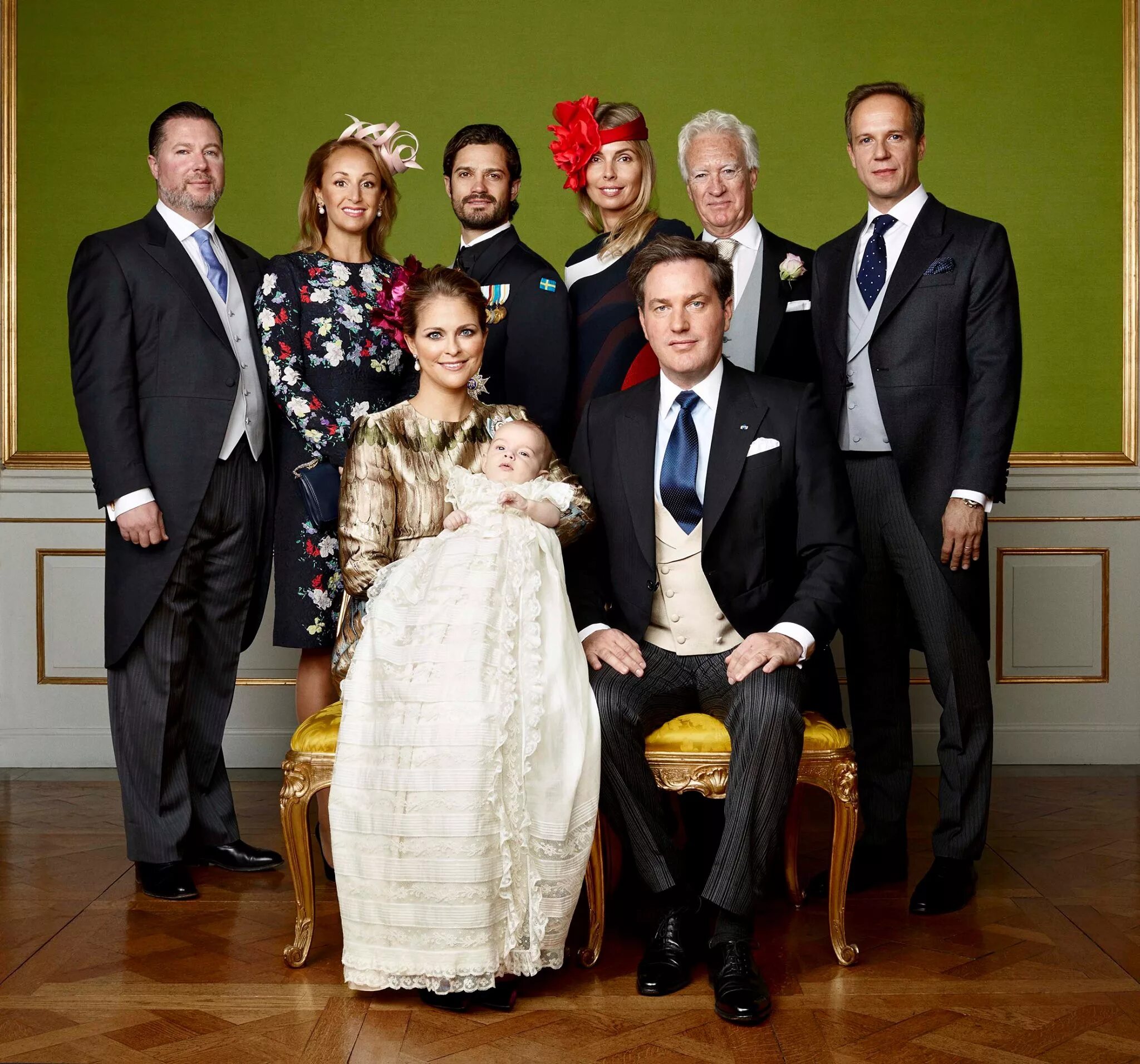 Какие есть известные семьи. Принц Николас Швеция. Шведская Королевская семья 2023. Королевская семья Швеции 2022. The Royal Family "Королевская семья"..