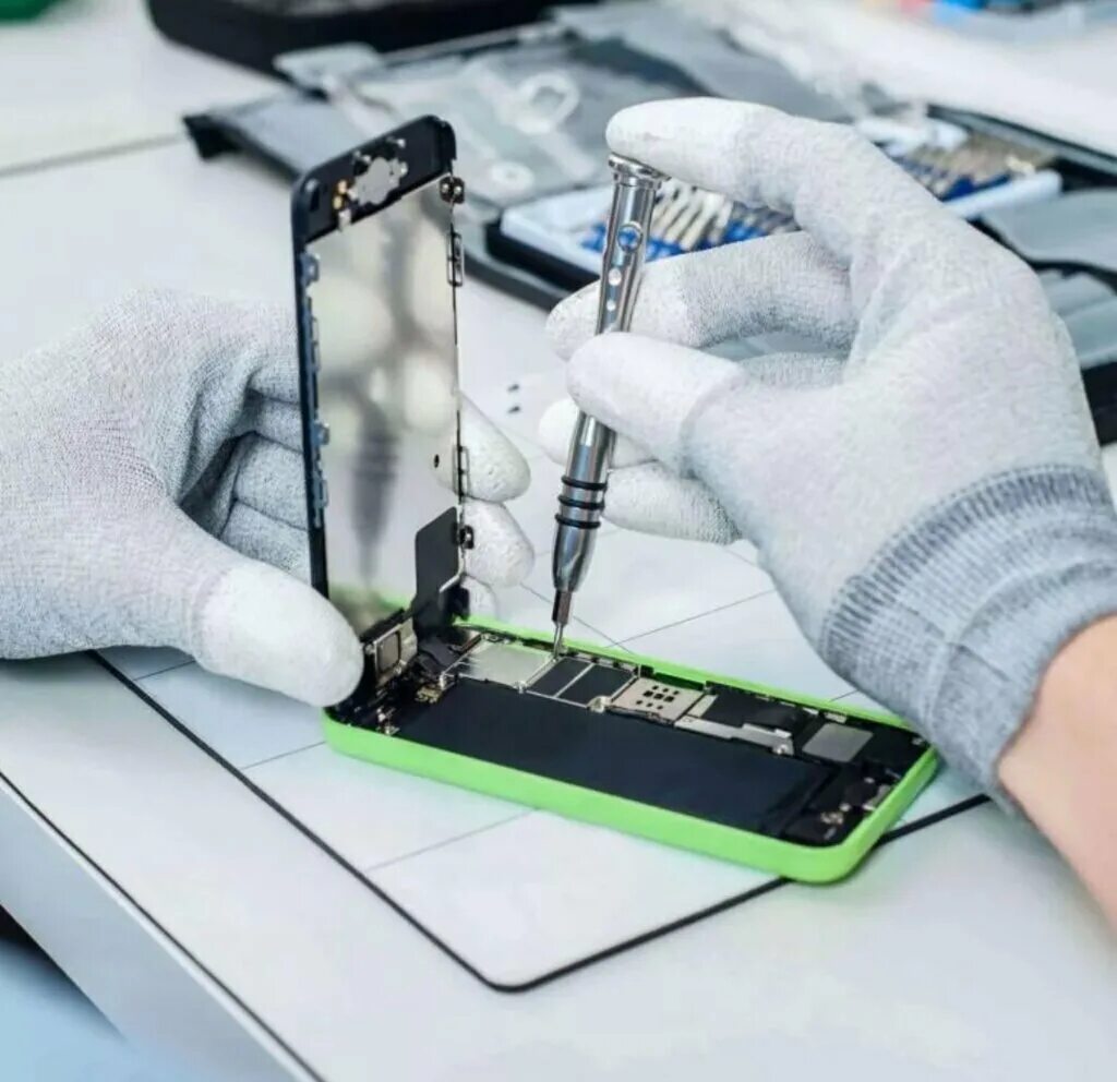 сервис ремонт мобильных. сервисный центр. мастер по ремонту сотовых. сервисный центр техники москва. мастер по ремонту iphone.