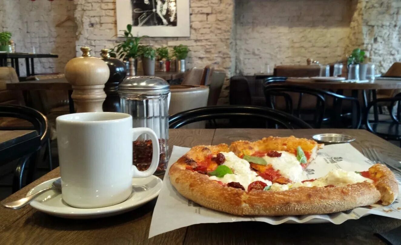 Zotman pizza ул солянка 1 2с1. Пицца zotman большая никитская. zotman pizza на тухачевского. пиццерия zotman pizza pie. зотман пицца крылатское.