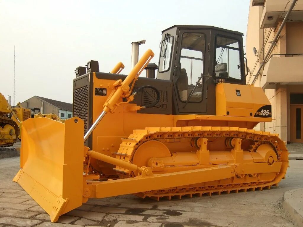 Комацу 61 бульдозер. Бульдозеры марки. Шантуй 32 бульдозер. Шантуй sd22. Гусеничный бульдозер cat d6 gc.