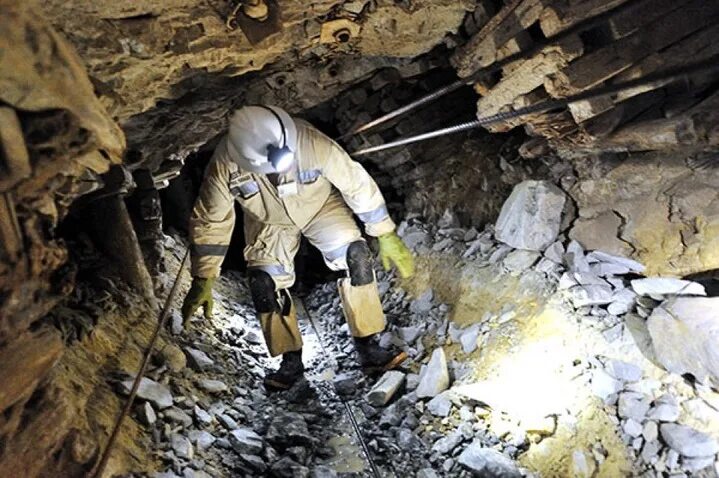 самая глубокая угольная шахта в мире. золотой рудник грасберг. самый глубокий рудник. кимберлитовая алмазная трубка «мир». самый глубокий рудник.