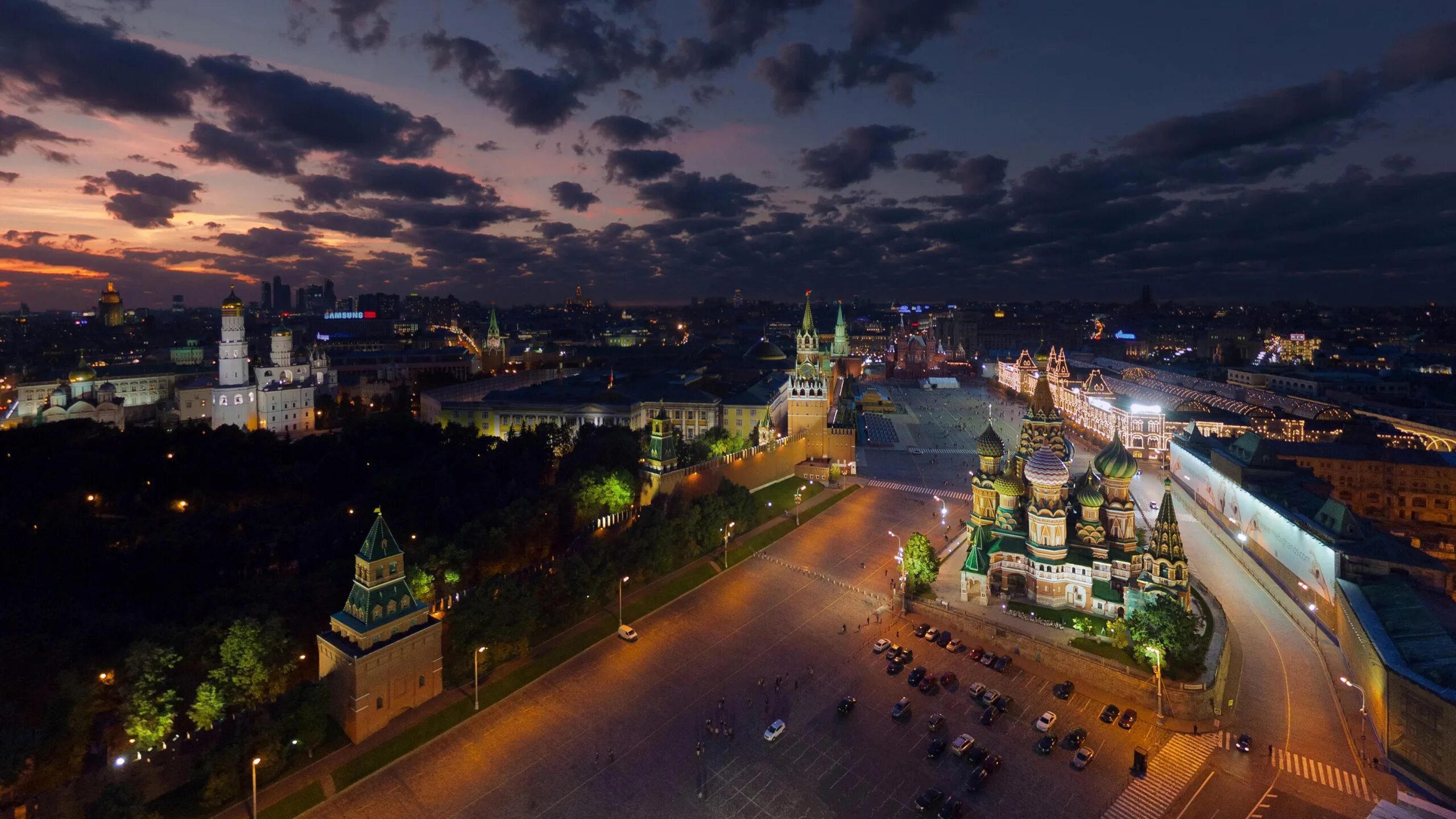 Московский Кремль Москва с высоты птичьего полета. Кремль Москва с коптера. Красная площадь Москва 360 градусов. Китай-город в Москве с высоты птичьего полета. Города россии вечером