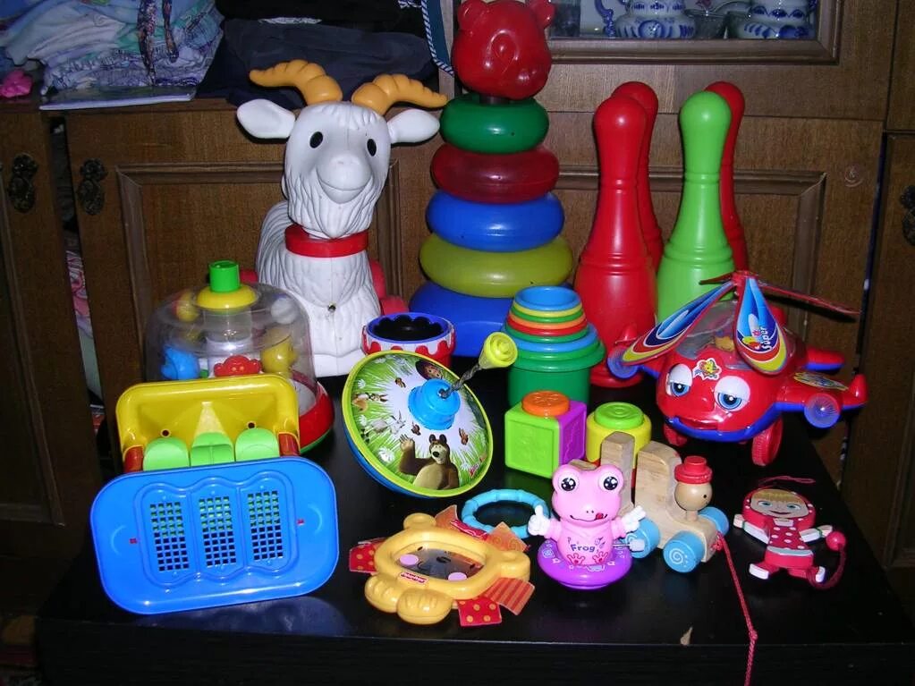 Объявления о продаже детей. Авито для детей. Авито москва детское питание купить. Кроссовки смешарики детские. Дети на авито.