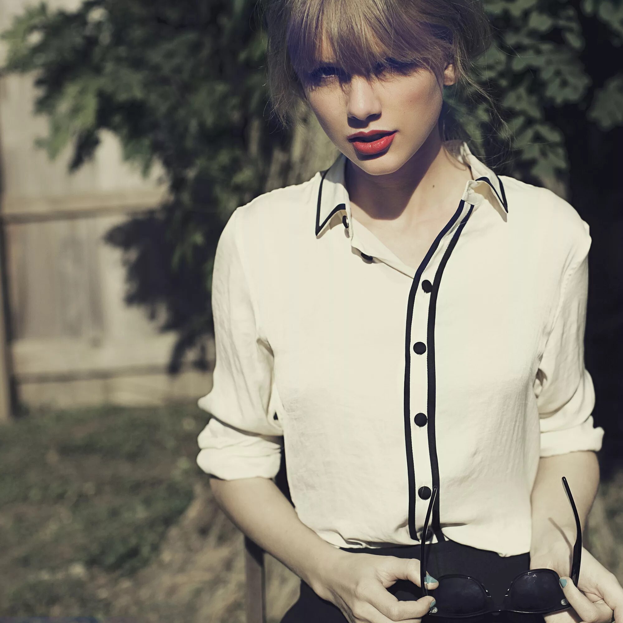 Taylor swift i knew you were trouble. Тейлор свифт трабл. taylor swift i knew you were trouble обложка. i knew you were trouble. trouble trouble trouble taylor swift.