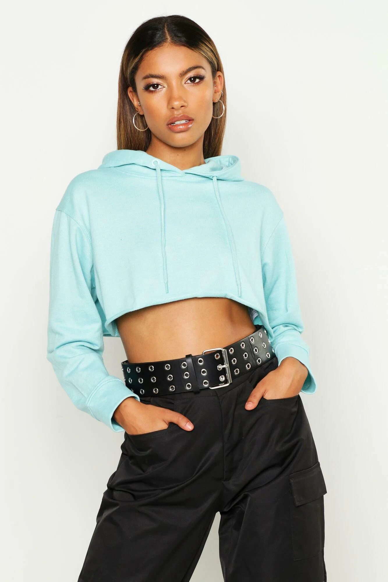 худи с капюшоном укороченная zara. укороченное худи. худи женские укороченные. укороченное худи. толстовка женский cropp хаки.