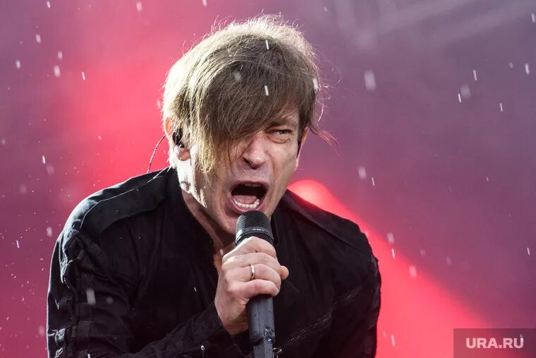 Лева би 2. Лева би 2 прическа. Лева настоящее имя. Солист би 2. Лева настоящее имя.