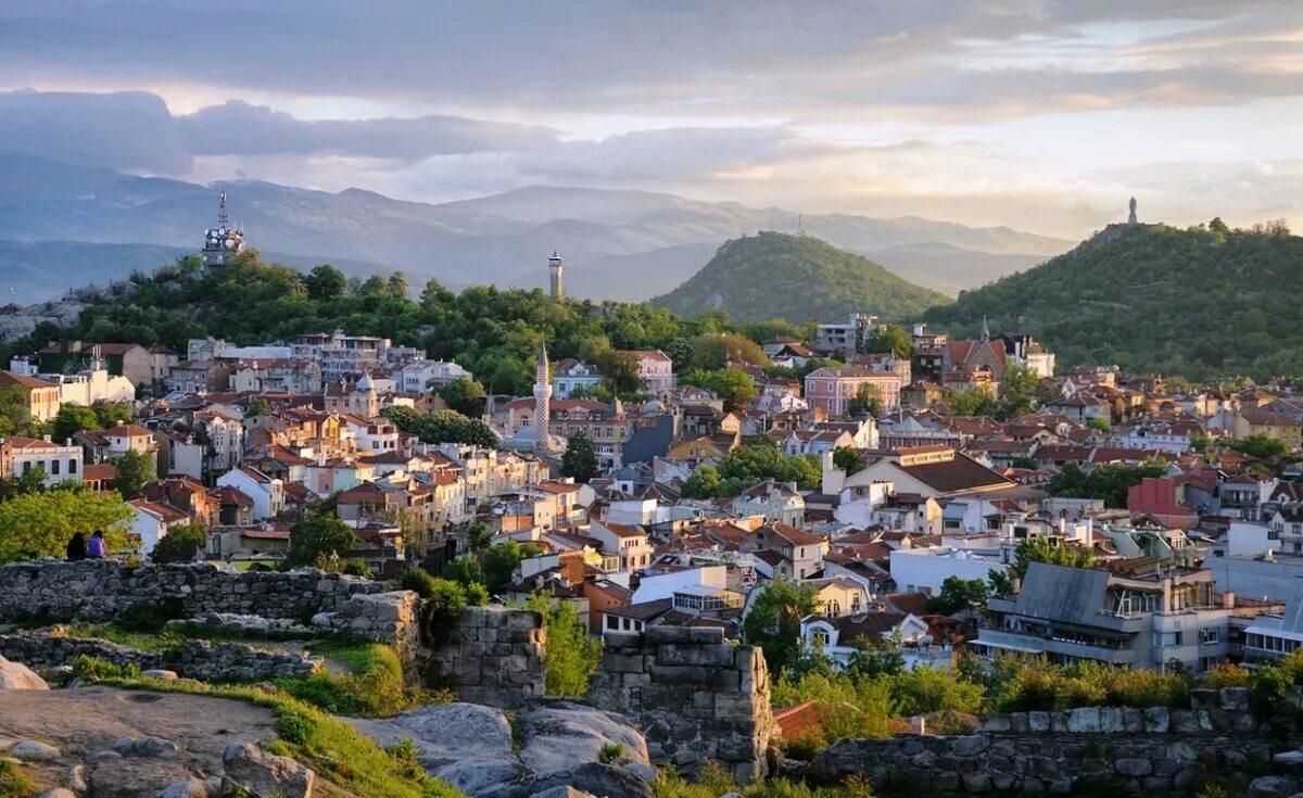 Пловдив Болгария. Пловдив горы Болгария. Город Сливен Болгария. Пловдив Болгария старый город. Город в болгарии 5