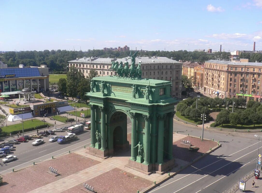 Нарвская спб. Нарвские ворота на площади Стачек. Нарвские триумфальные ворота на площадь Стачек. Площадь Стачек Санкт-Петербург. Площадь Стачек Санкт-Петербург Триумфальная арка.