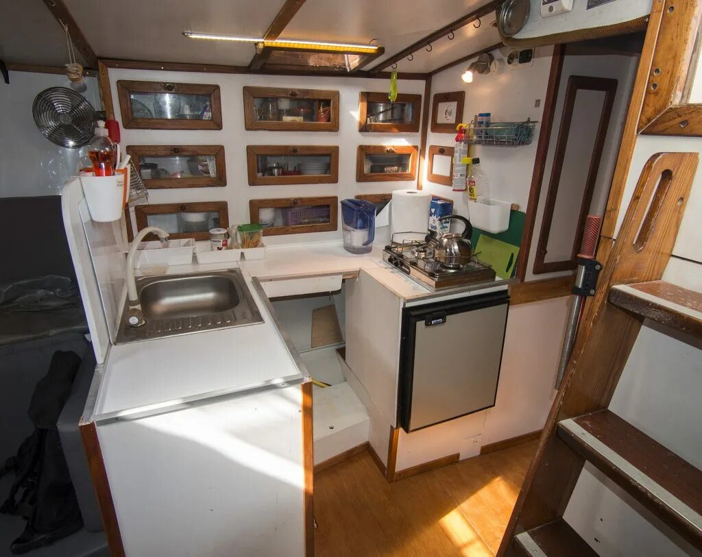 Камбуз на корабле. Маршал шапошников корабль внутри. Камбуз новые. Камбуз новые. Камбуз корабля 18 века.