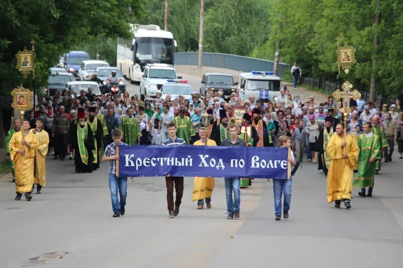 Крестный ход апрель 2024. Волжский крестный ход 2022 Исток Волги. Волжский крестный ход 2022 года. Крестный ход в Сочи 2022. Волжский крестный ход 2023.