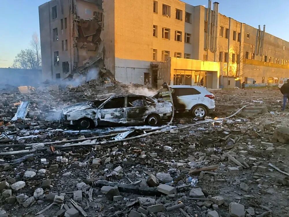 Авангард гатчина. Заводы в гатчине. Гатчинский завод авангард. Завод авангард гатчина. Гатчинский завод авангард.