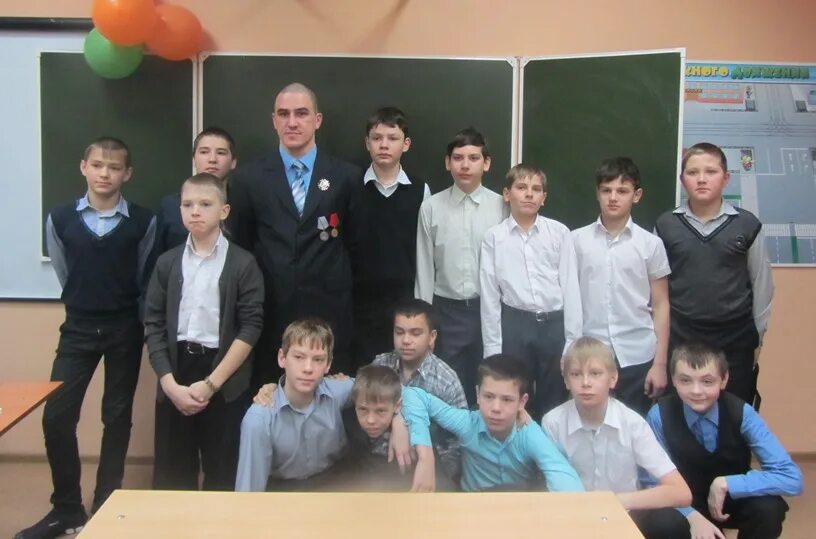 Город коркино дом пионеров. Школа 4 коркино. Школа 22 коркино. Школа 4 коркино. Школа 3 коркино.