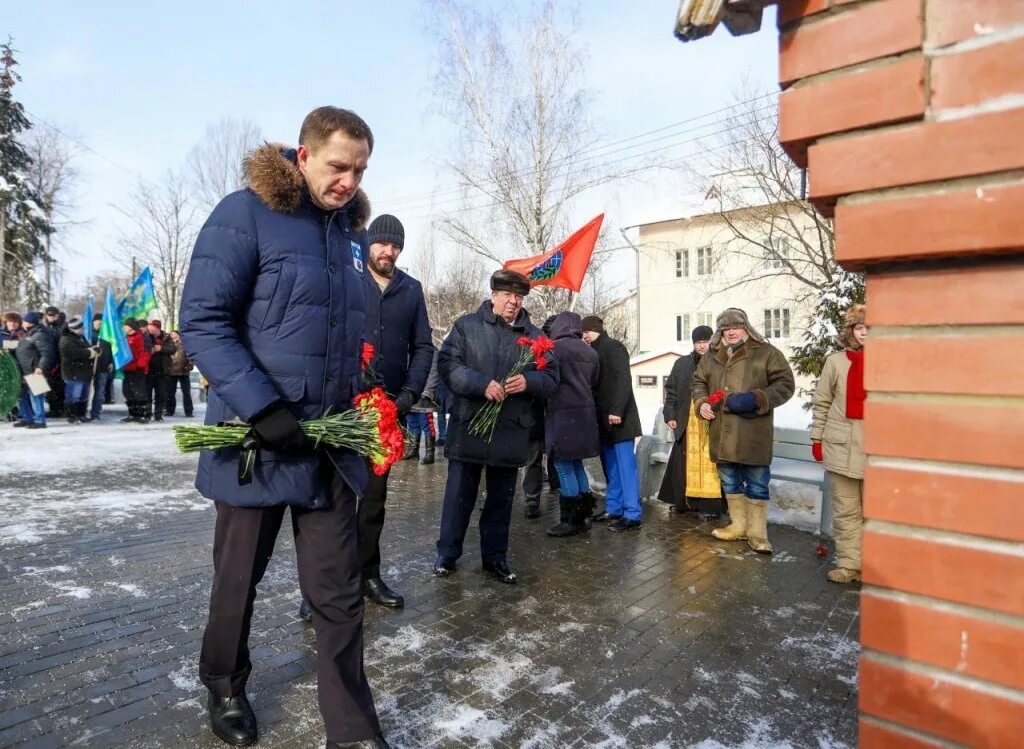 Митинг русских националистов. Полиция украины. Митинг в москве сегодня. Несанкционированный митинг. Алматы митинг январь.