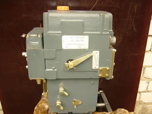 У. Регулятор 2 3. Т10-40 у2 с регулятором рм 2. 00. Регулятор частоты вращения 3м-7рс2-1-03 д49.