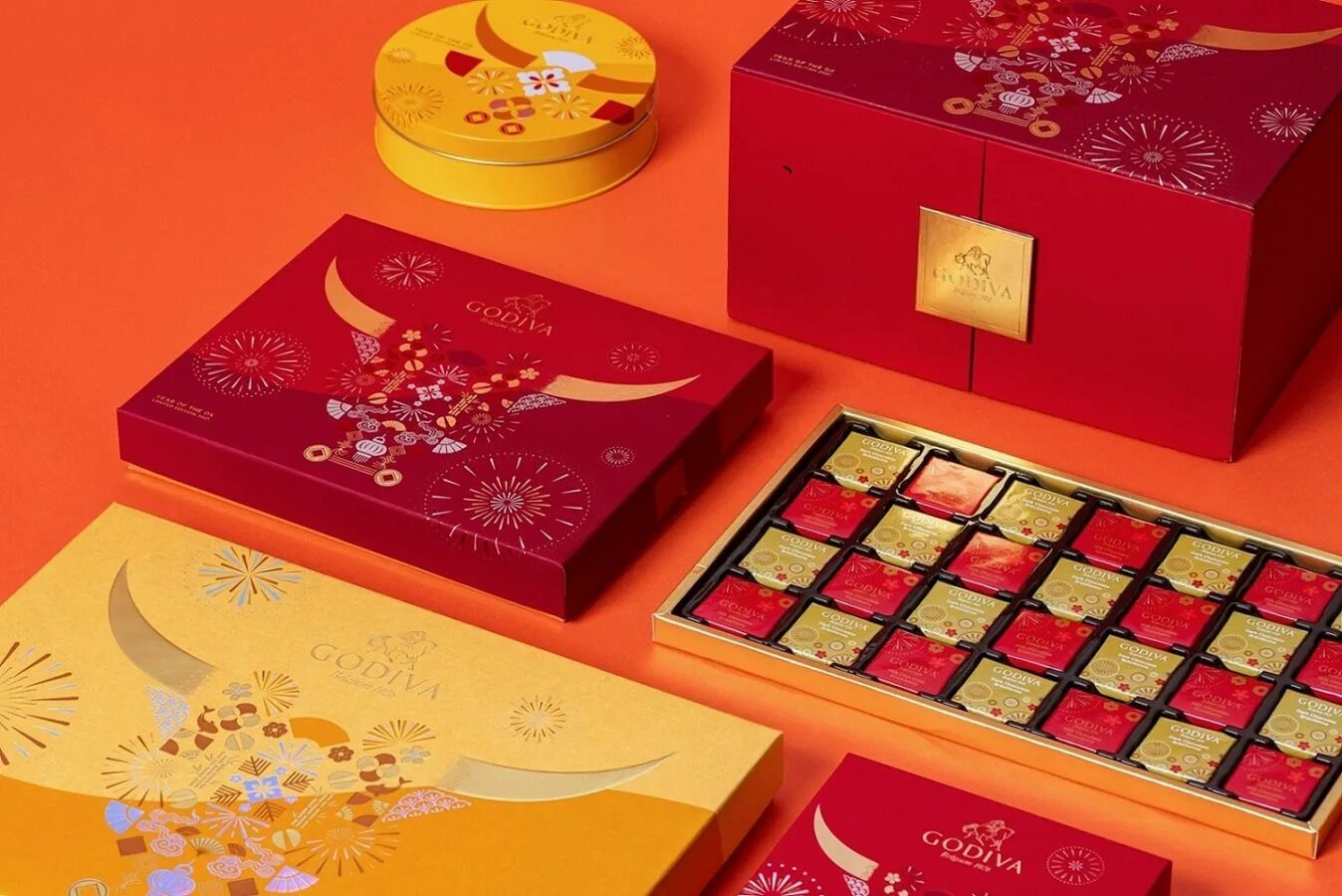 Chinese New year Gift Box. Chinese New year collection valo. DUNL SB Chinese New year. XC-72 Lunar New year.