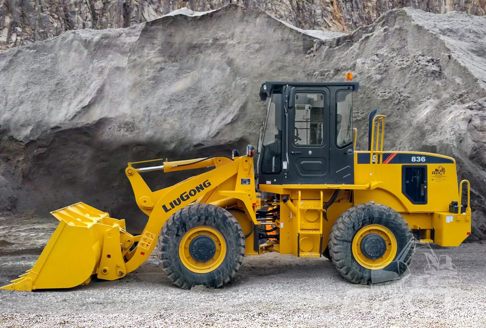 Инструкции liugong. Погрузчика фронтального Liugong 836. Liugong clg855n. Погрузчик Liugong CLG 856. Фронтальный погрузчик Люгонг 835