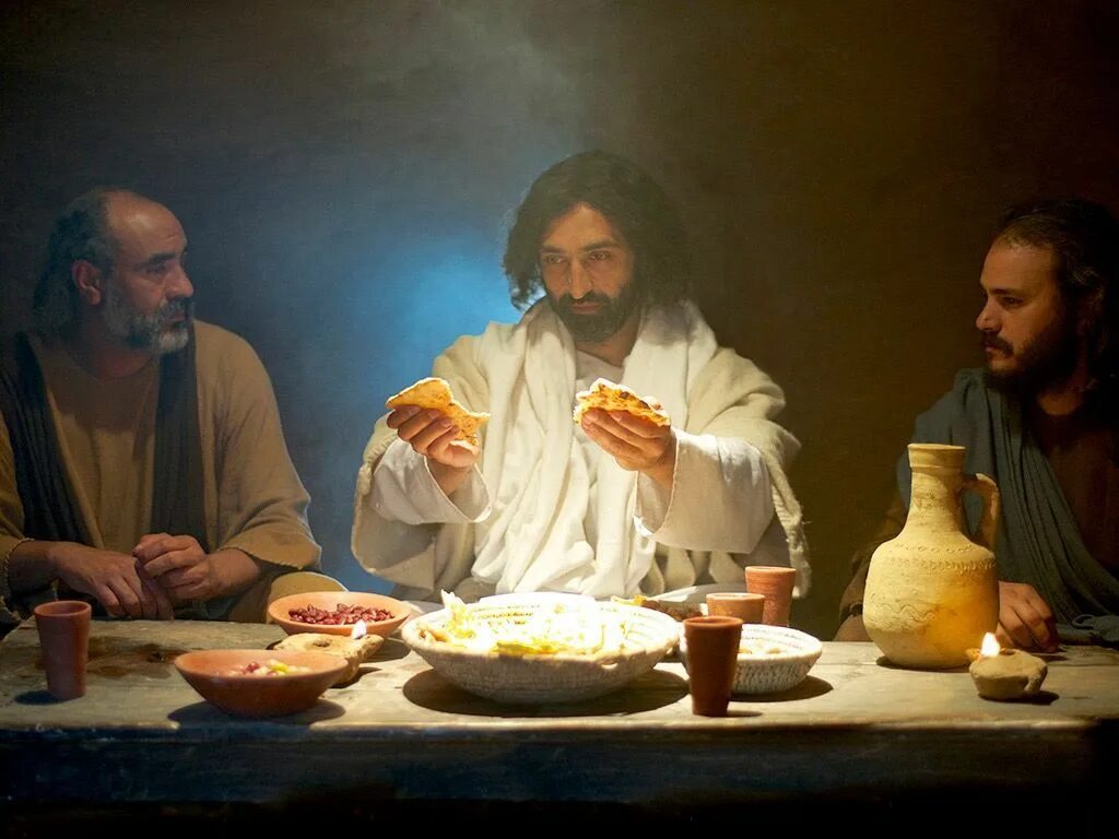 Иисусов хлеб. Jesus reveals himself at emmaus. мужчина ест хлеб. cleopas of emmaus.