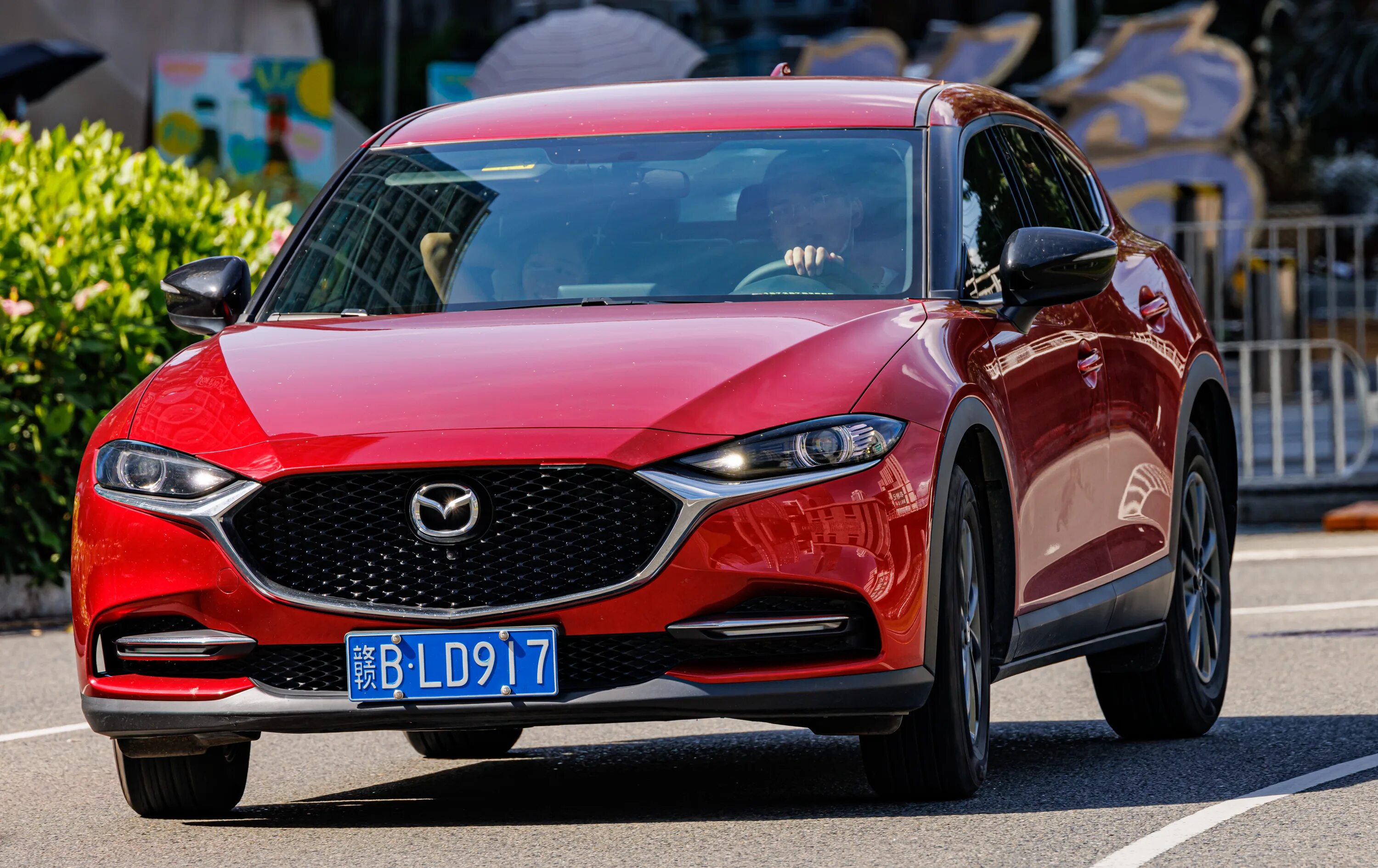 Mazda китайская. Mazda CX-4. Китайская Мазда СХ 4. Mazda и китаец. Новый китайский Мазда в России фото.