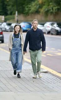 Holliday Grainger and boyfriend Harry Treadaway - Out for lunch in.