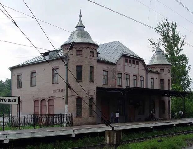 Железнодорожная станция парголово. Ланская станция в питере. Станция шувалово октябрьской железной дороги. Парголово ланская. Ж/д станция ланская.