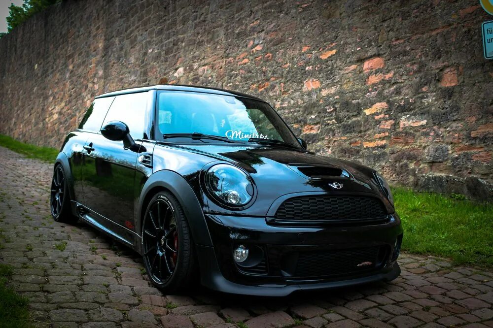 Mini Cooper JCW r56. Мини Купер r56 JCW. Mini John Cooper works r50. Mini Cooper s r56. Tune mini