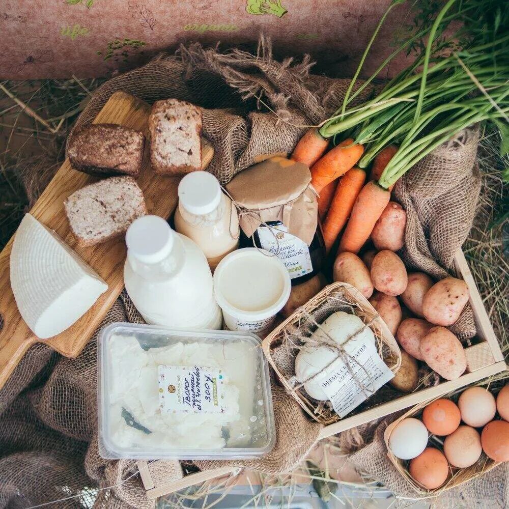 Натуральные деревенские продукты. Фермерские продукты. Фермерские молочные продукты. Деревенские продукты. Сыроварня валаамского монастыря.