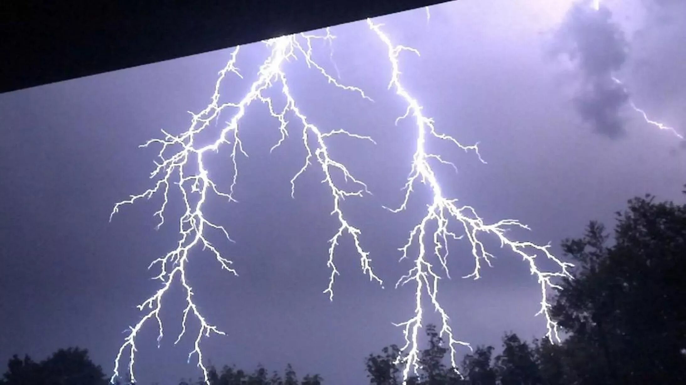 Электрический шторм. Forked Lightning. Lightning from below. The lightning last night