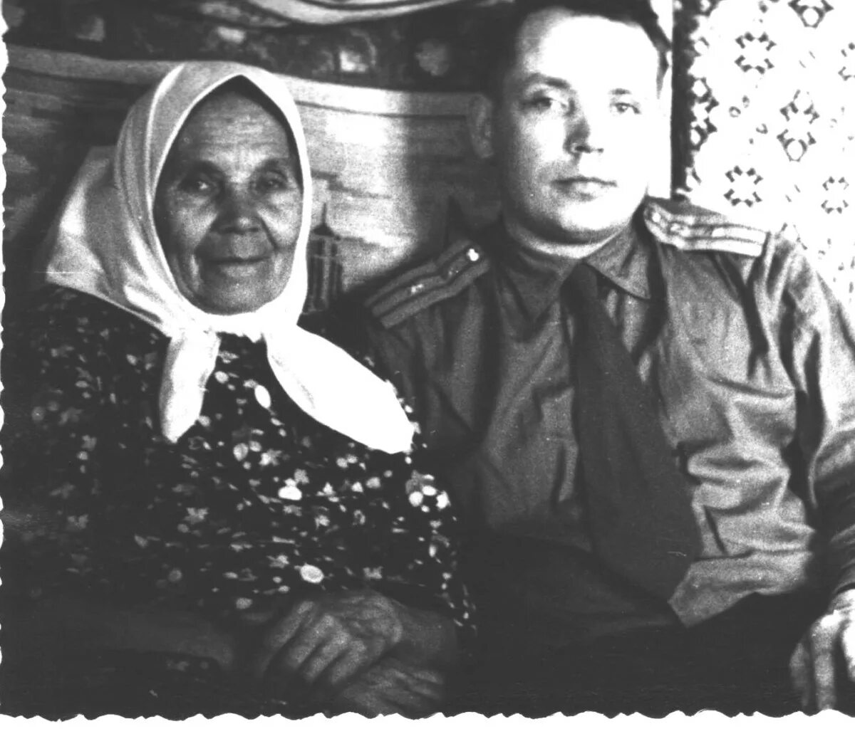Мама 1954. Папа, мама, служанка и я (1954). Мать. Спроси маму книга. Мама 1954.