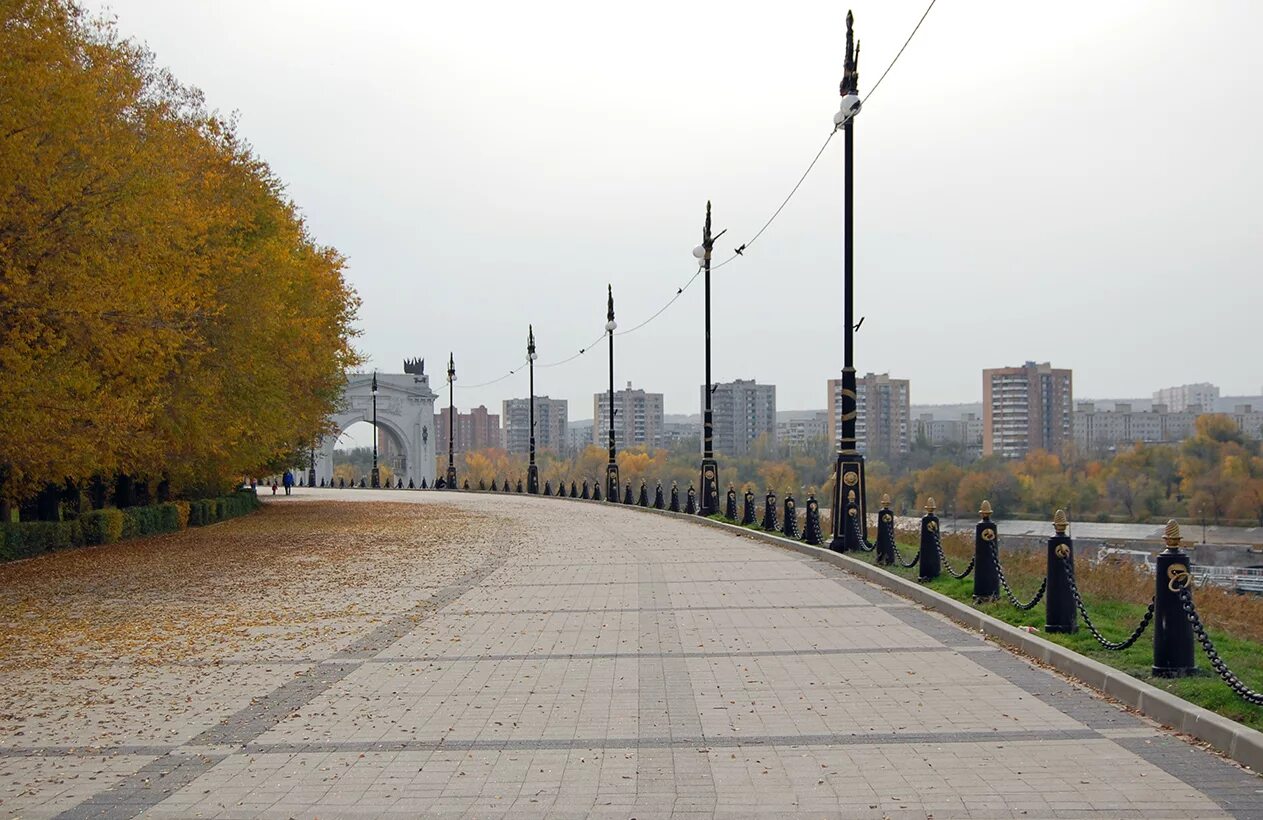 Красноармейский район волгоград. Бульвар энгельса красноарм район волгоград \. Набережная красноармейского района волгограда. Бульвар энгельса волгоград фонтан. Бульвар волгоград.
