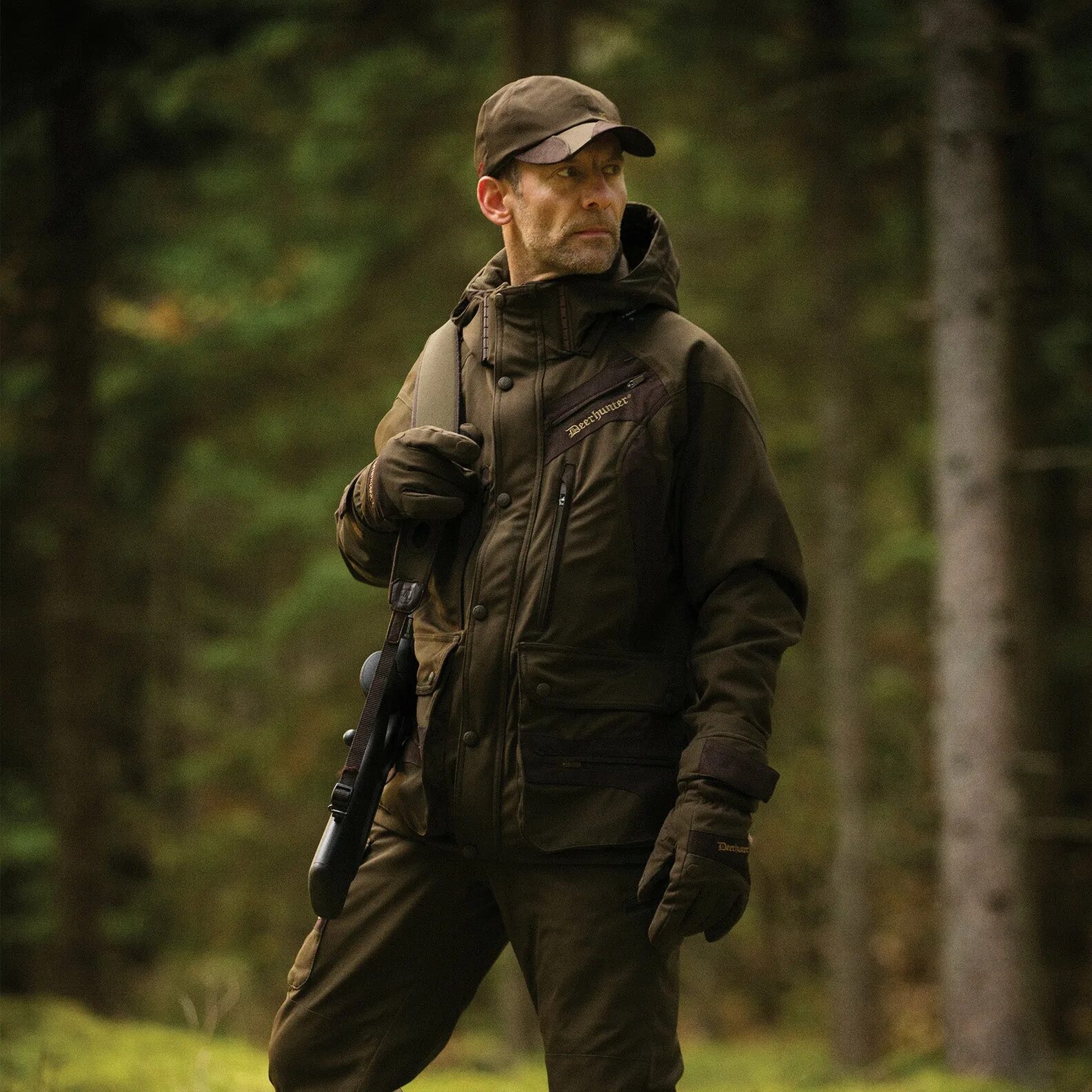 Теплая одежда the forest