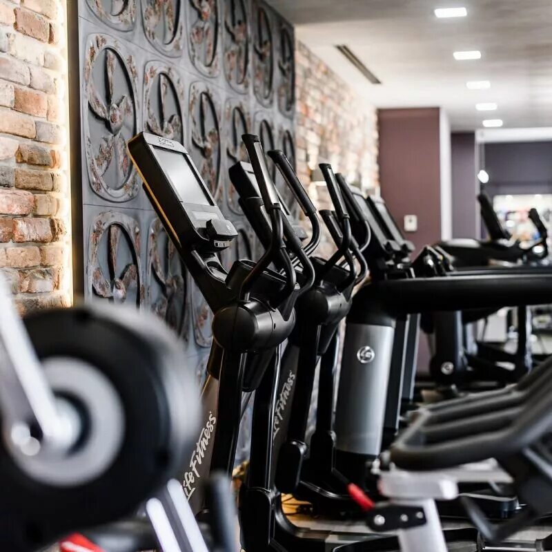 фитнес зал джим фит вологда. ул ноздрина 60 астрахань. фрау фитнес астрахань на барсовой. фрау фитнес. фрау фитнес на нтздрина астрахань фото.