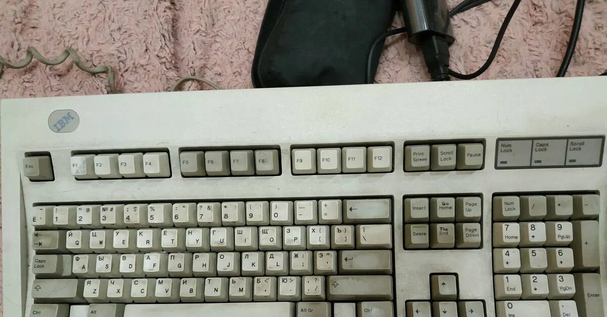 Клавиатура ibm. Клавиатура IBM 1995. Клавиатура IBM model m. Клавиатура IBM KB 9910. Механическая клавиатура IBM ретро.