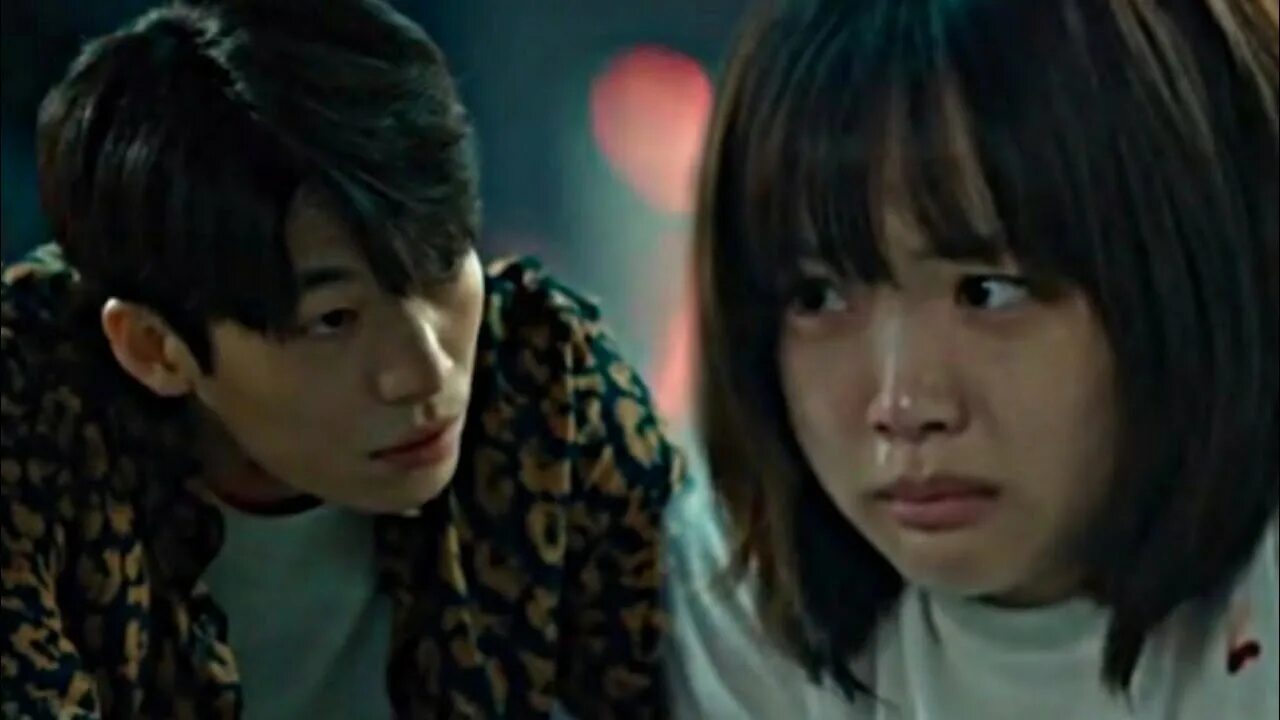 Похититель душ дорама. Lee joon mblaq кап дон. Цветок зла дорама 2020. Дорама маньяк преследует девушку. Аарон ян дорамы маньяк.