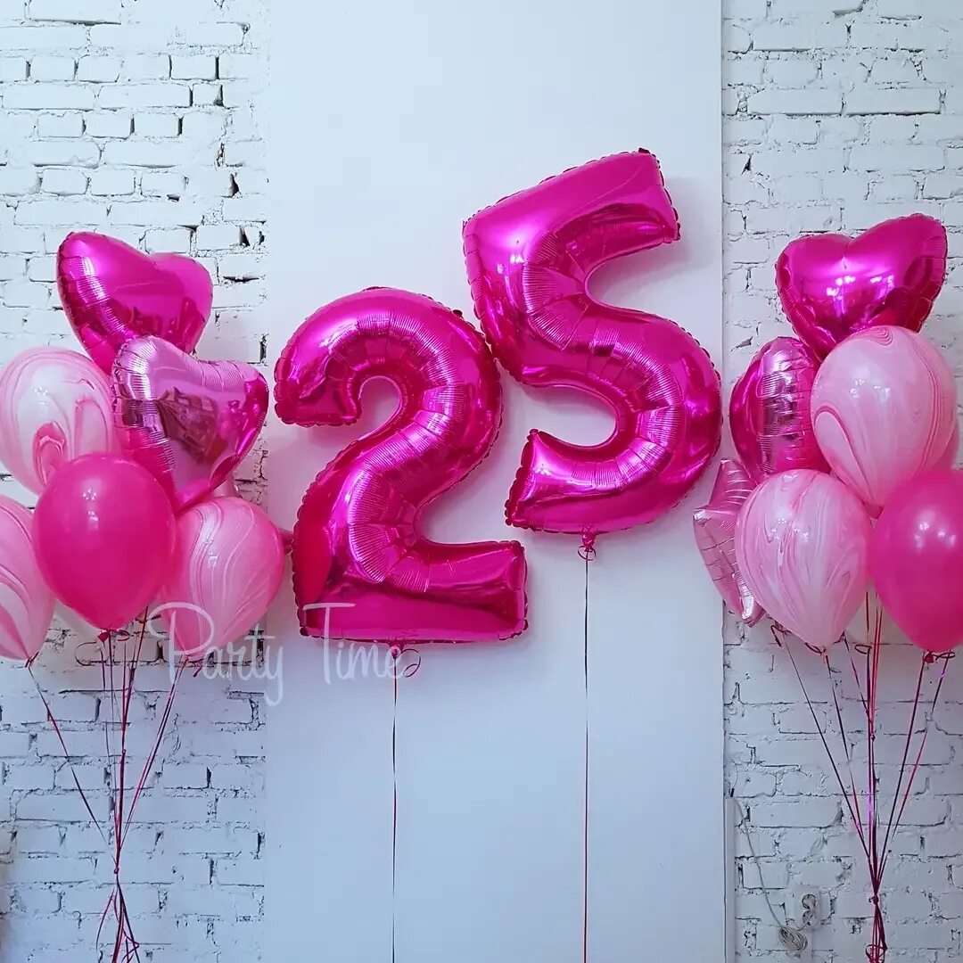 Розовые шары. Шарики на 25 лет девушке. Композиции из шаров с розовыми цифрами. Композиция из шаров 25 лет.